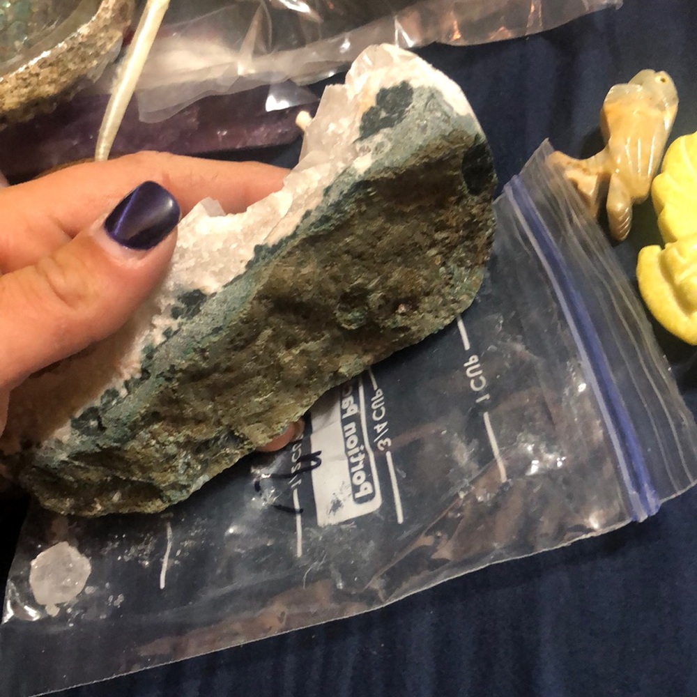 Raw Quartz Slab - Picture 3 of 3